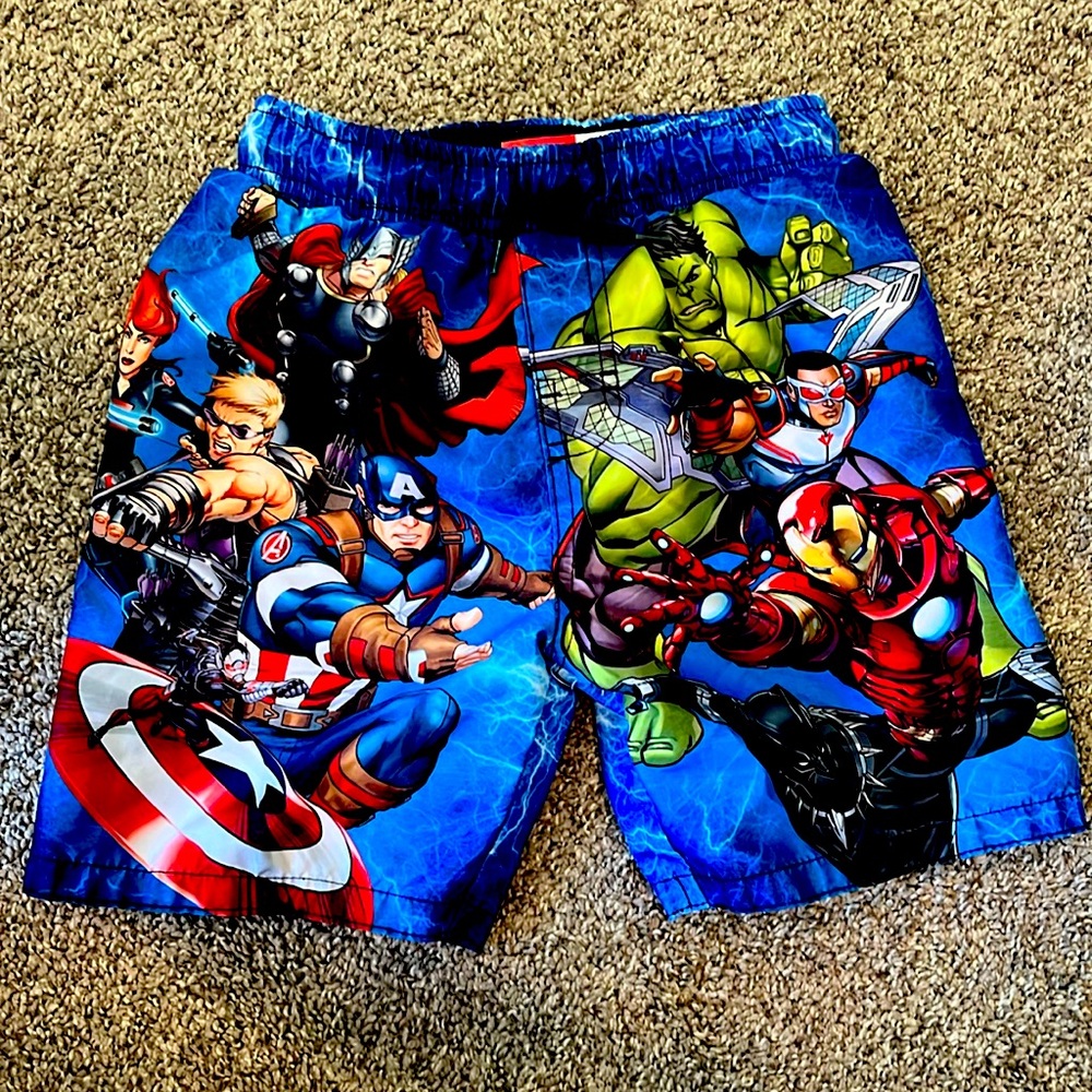 MARVEL CAPTAIN AMERICA HULK IRONMAN THOR Swim trunks sz 4